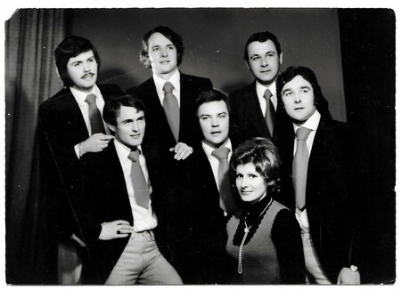 Od leve zgoraj Marjan Valenčič, Milivoj Žiberna, Marko koritnik,spodaj Luka Kesser, Vido Černe, Jožica Svete in Aleksander Maver, Foto Filač 1972